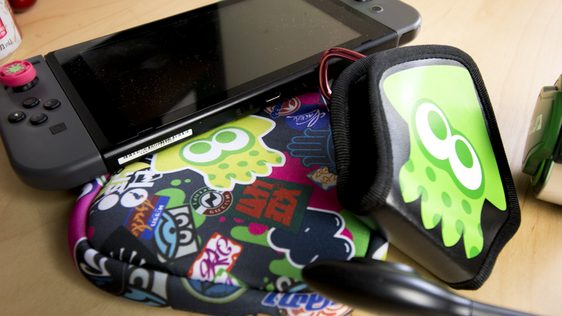 Illustration for article titled Splatoon 2 Splat & Chat Headset: The Kotaku Review